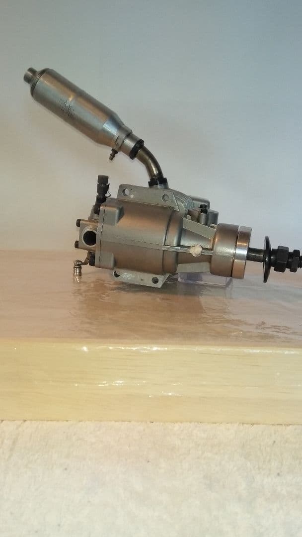 模型飛行機用エンジン、 サンダータイガー91(15cc） 価格を下げました