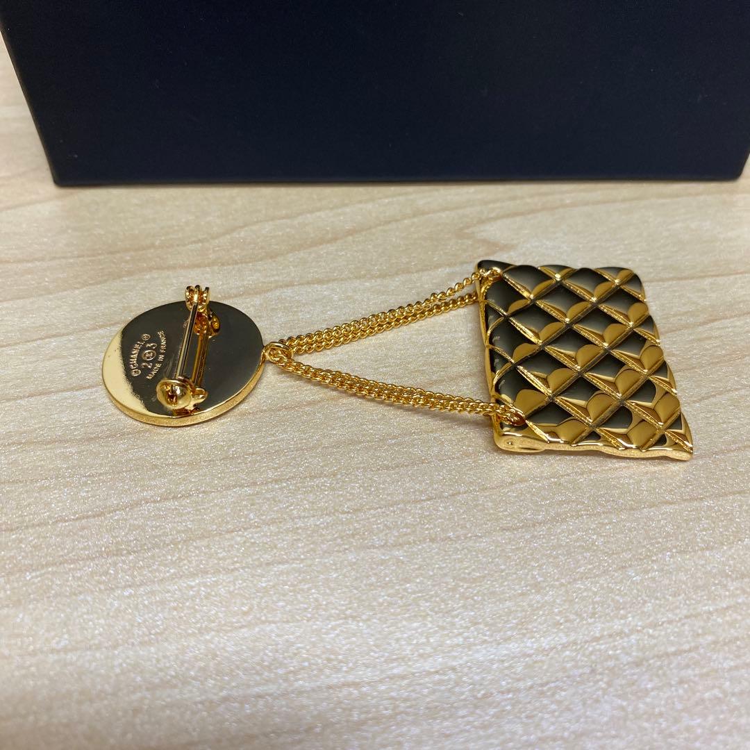 CHANEL シャネル　ブローチ　ココマーク　マトラッセ　バッグ　ゴールド