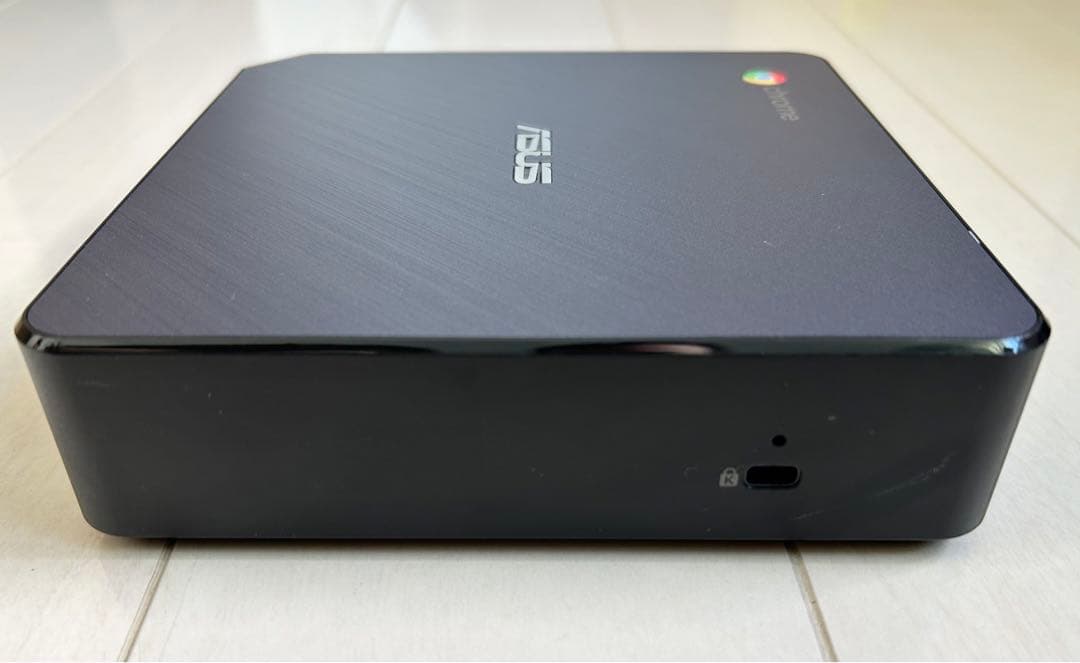 ASUS Chromebox 3 i7-8550U 第8世代 DDR4 4GB