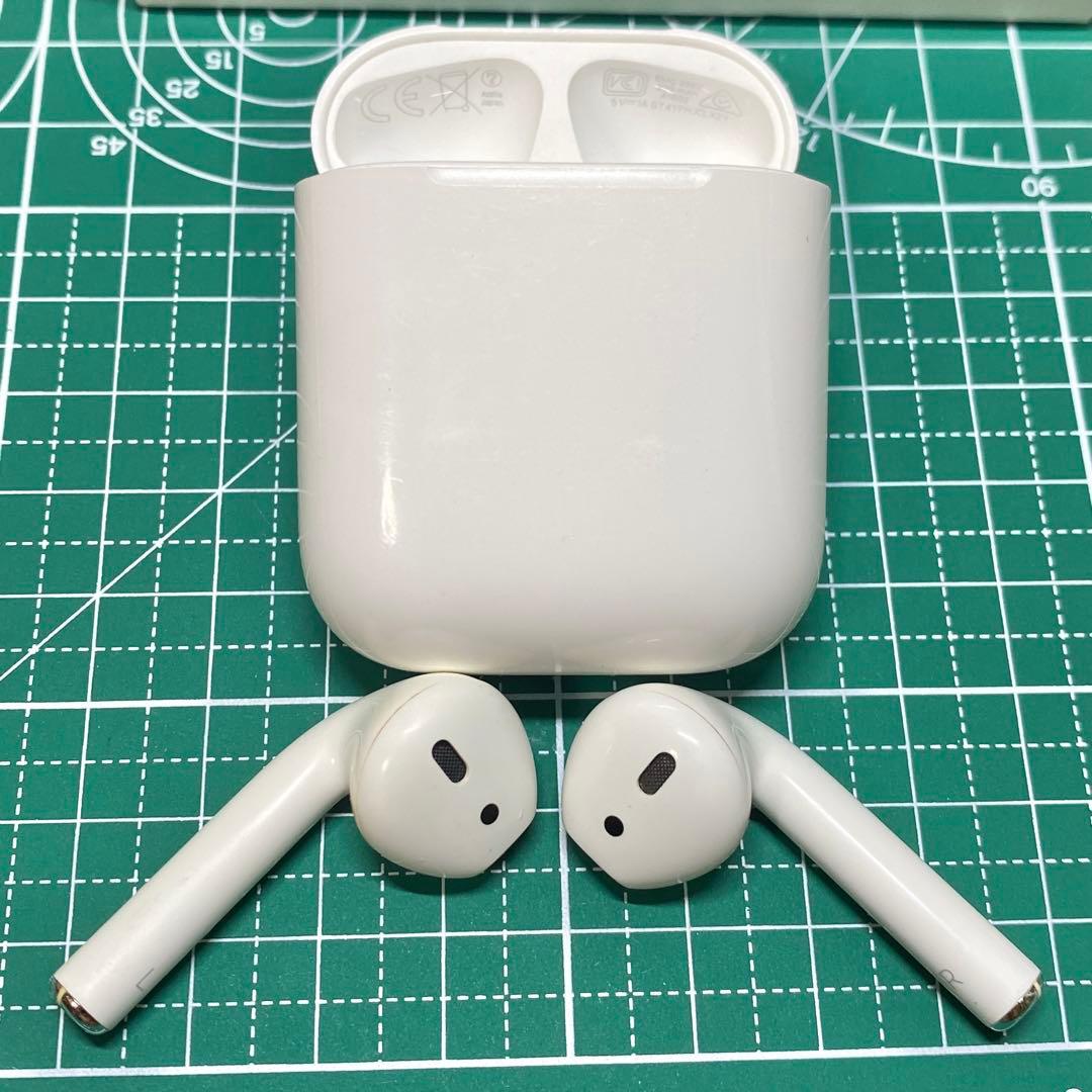 Apple AirPods 第二世代 エアポッズ第2世代