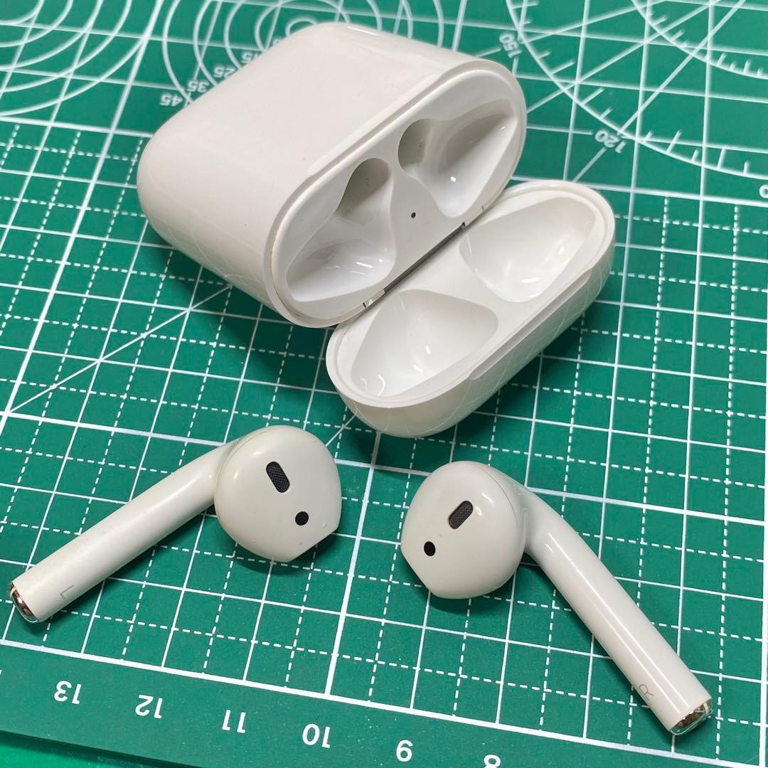 Apple AirPods 第二世代 エアポッズ第2世代