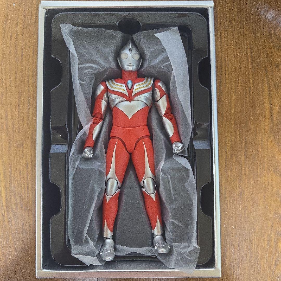 真骨彫製法ウルトラマンティガ(パワータイプ)