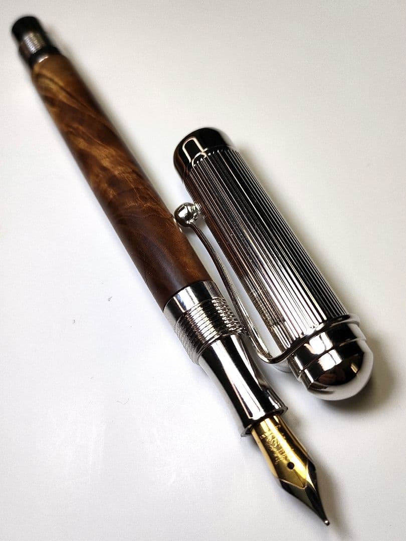 【白檀】レトロドーム万年筆
