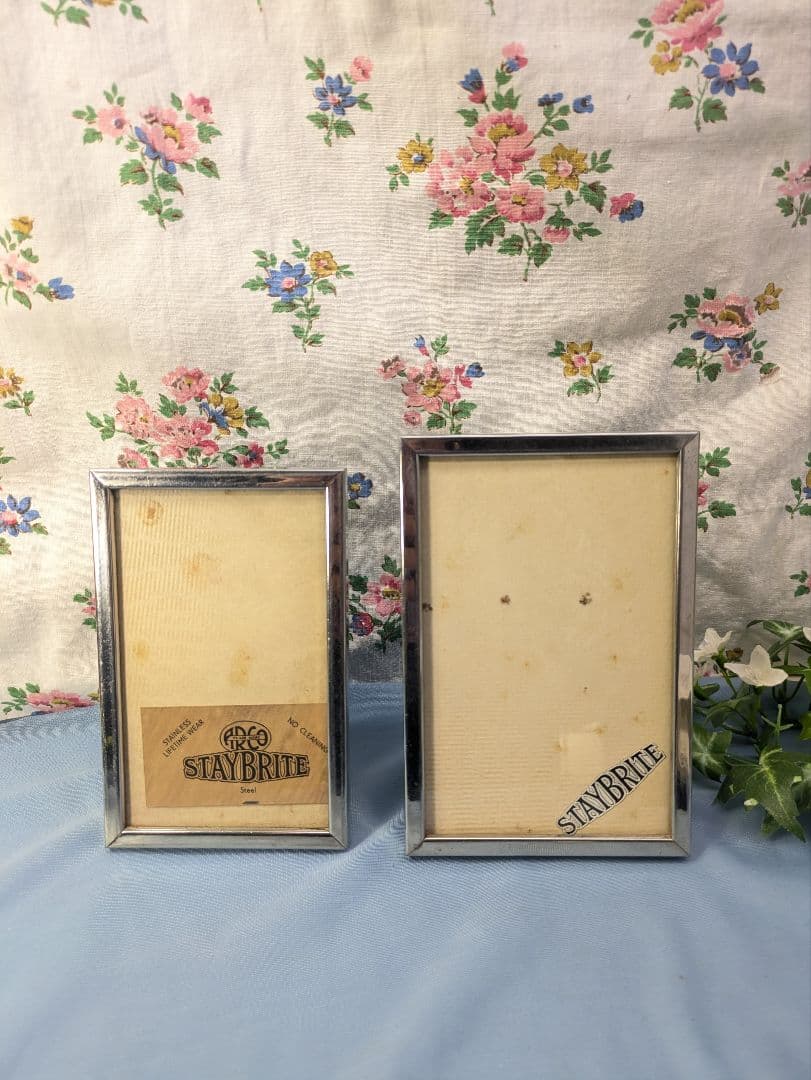 イギリス アンティーク クロームメッキ フォトフレーム ２個セット