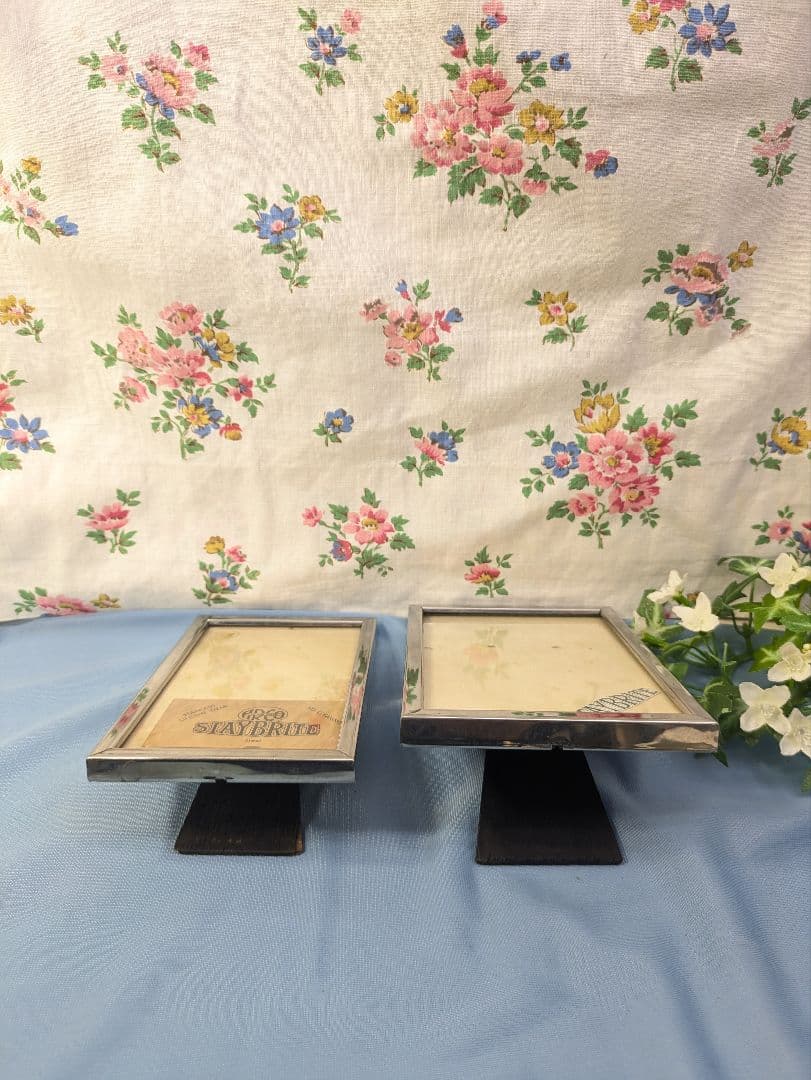 イギリス アンティーク クロームメッキ フォトフレーム ２個セット