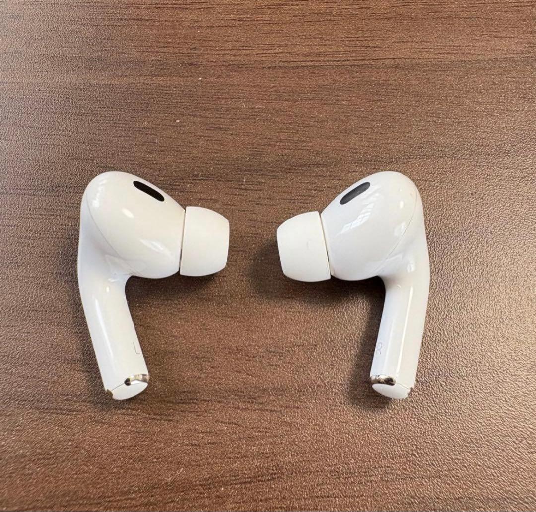 【純正品】Airpods Pro2 / ケース＋両耳
