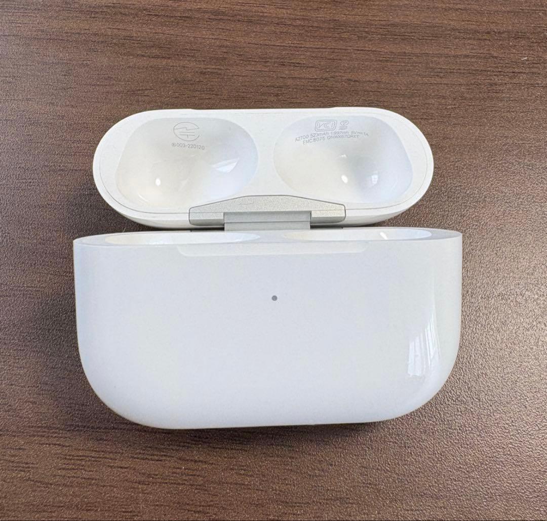 【純正品】Airpods Pro2 / ケース＋両耳