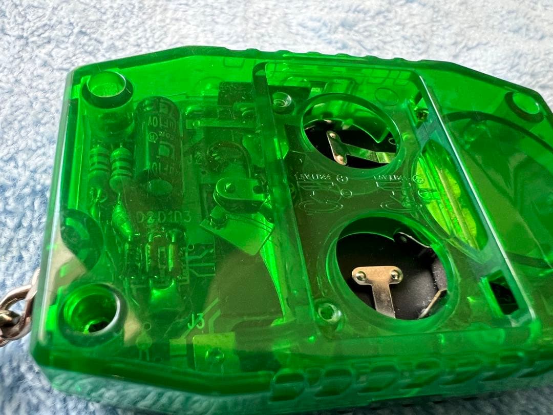 デジモン　ペンデュラム　クリアグリーン　ブラウン　D-１