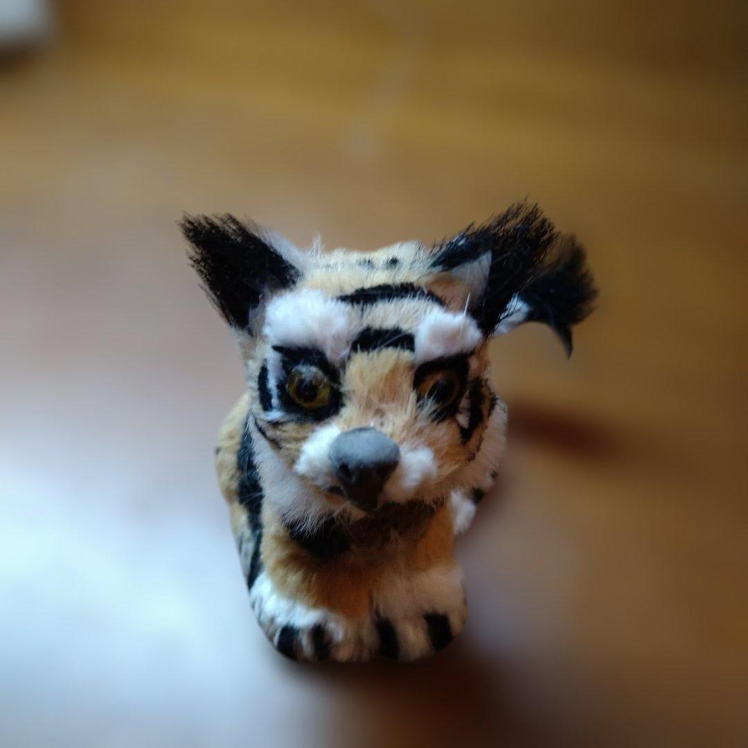 虎の親子の置物2体セット　ビンテージ　ハンドメイド　首振り　一点物