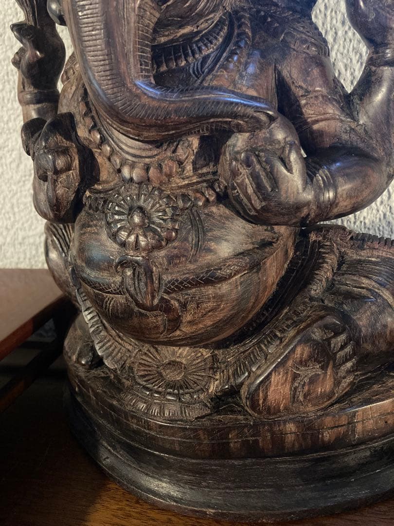 特大　威風堂々　Indiaガネーシャ木製木彫り置物　(台座付き)