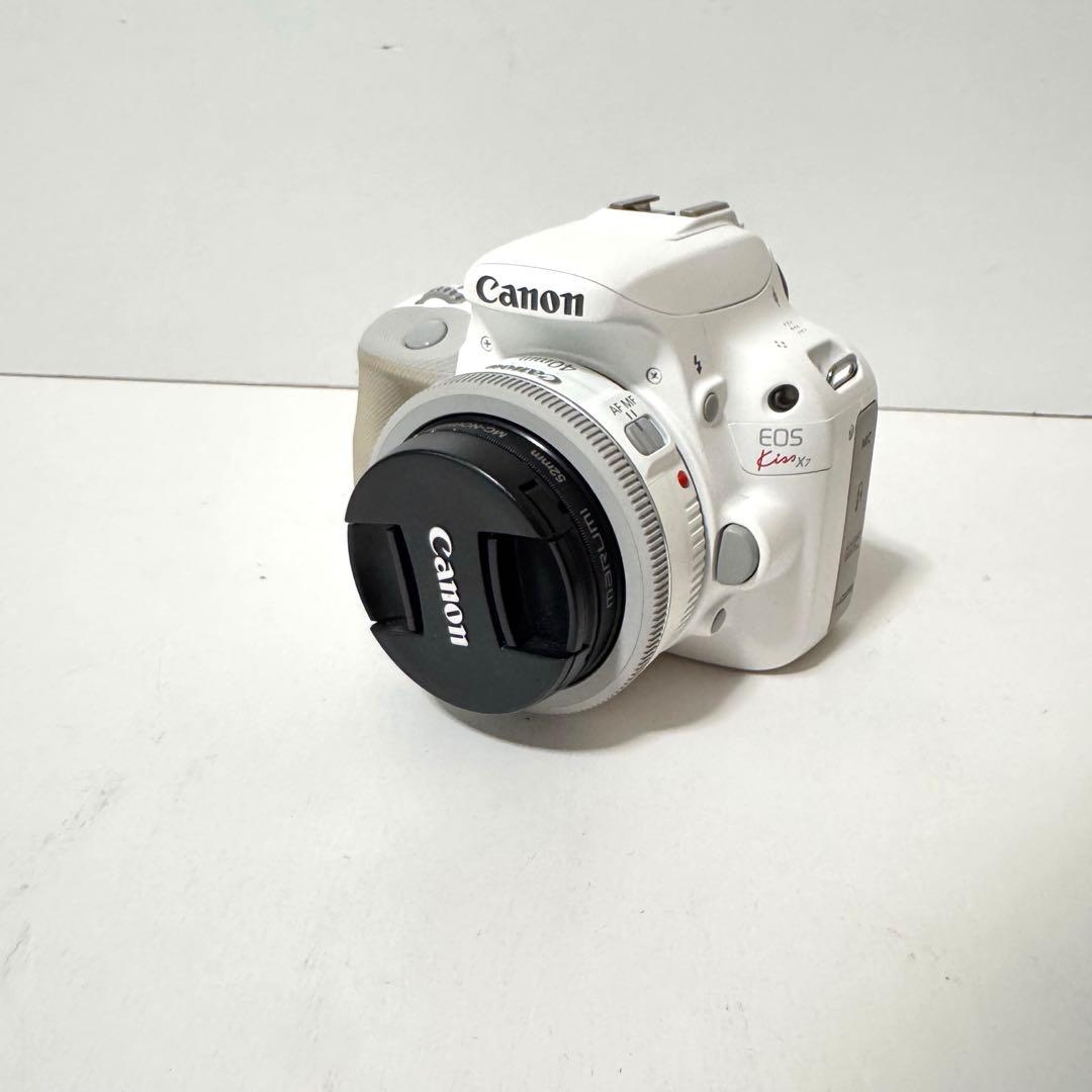【極美品】キャノン EOSKISS X7 ダブルレンズキット ホワイト 白