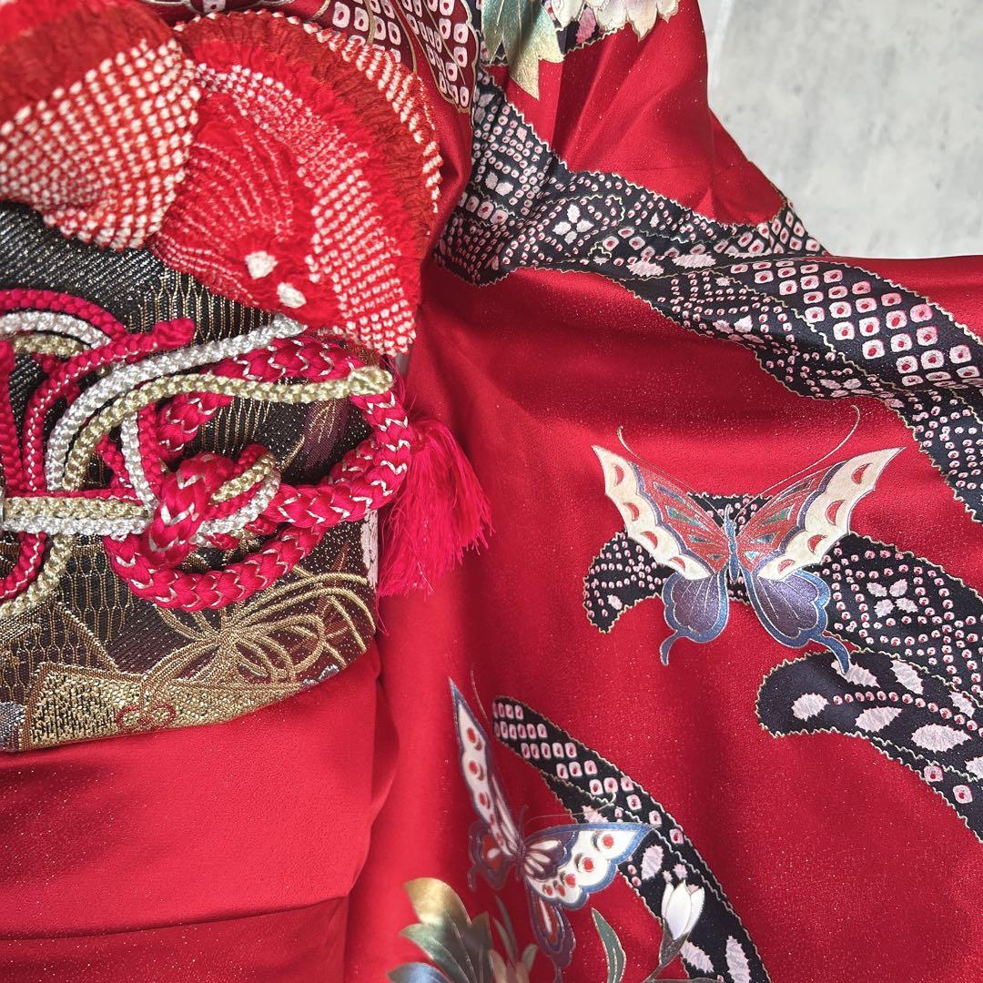 振袖　フルセット　正絹　赤　黒　華やか　ボタン　古典柄　かっこいい系　k3