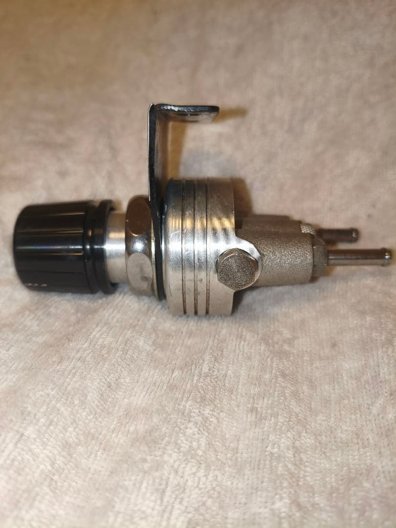 送料無料　トラスト　機械式ブーストコントローラー　TVVC