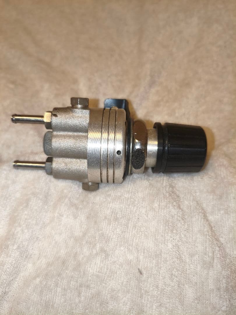 送料無料　トラスト　機械式ブーストコントローラー　TVVC