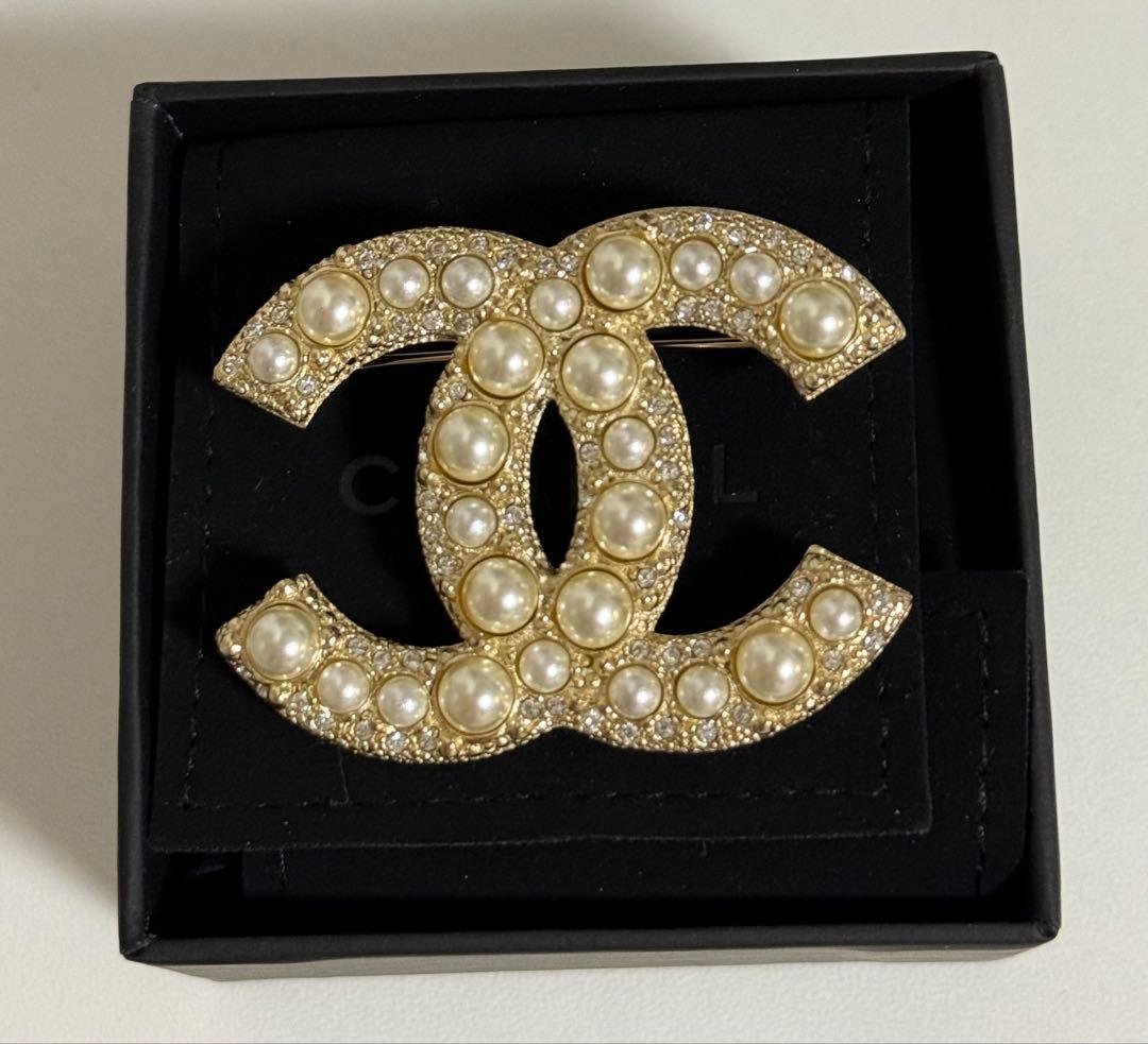 美品　CHANEL シャネル　ブローチ　ゴールド