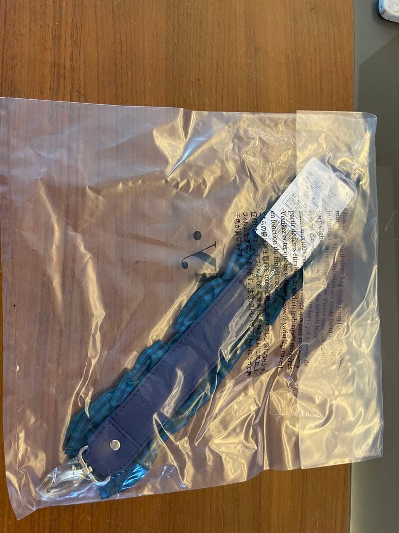 ファミリア Bibiyコラボ ハンドストラップ XB