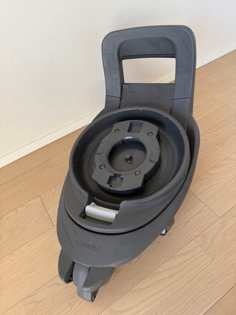 Combi チャイルドシート THE S Air ISO EG ZB-690