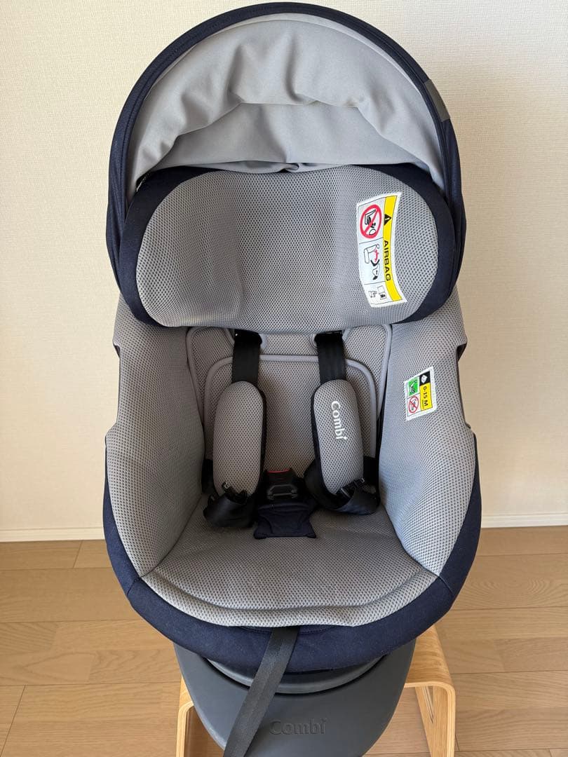 Combi チャイルドシート THE S Air ISO EG ZB-690