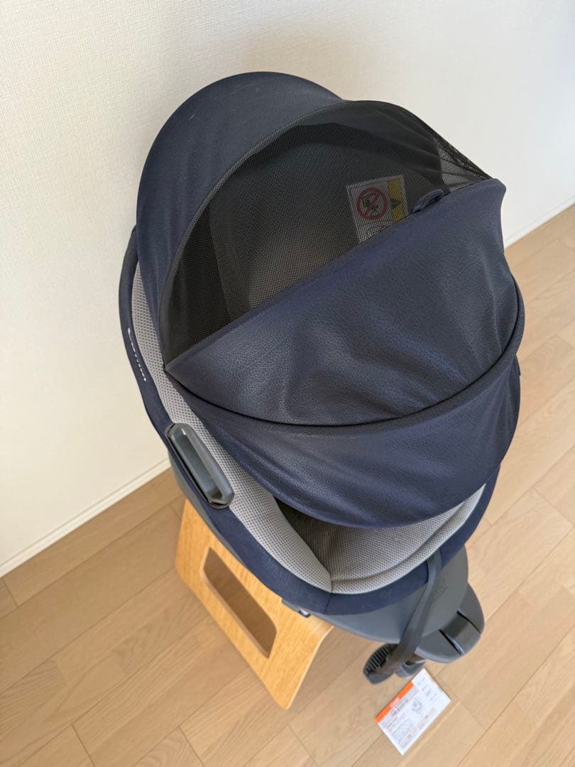 Combi チャイルドシート THE S Air ISO EG ZB-690