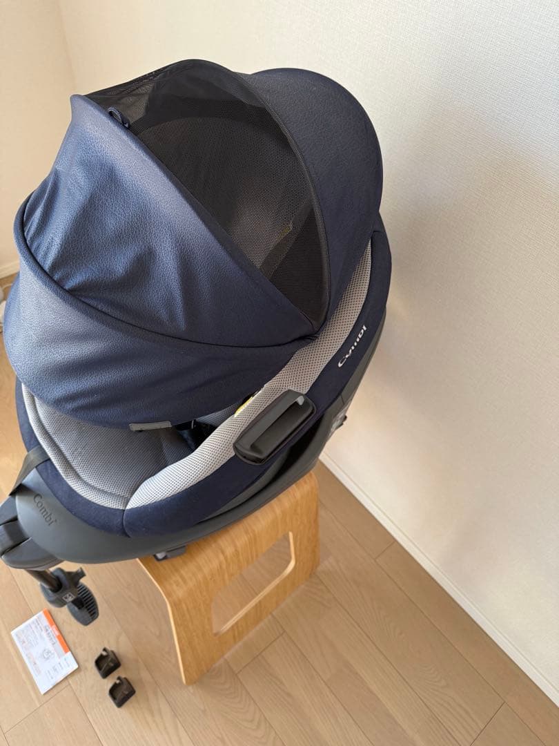 Combi チャイルドシート THE S Air ISO EG ZB-690