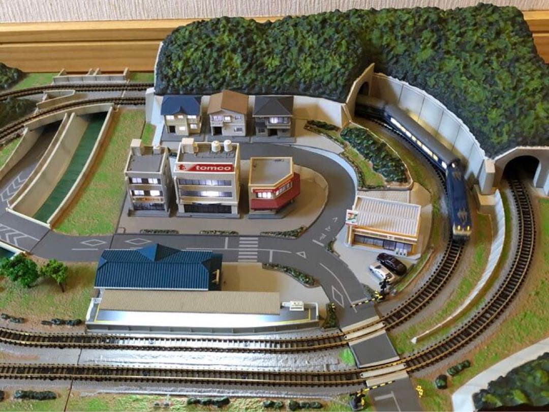 東京マルイPROZ完成ジオラマコース基本セットZゲージ精密鉄道模型