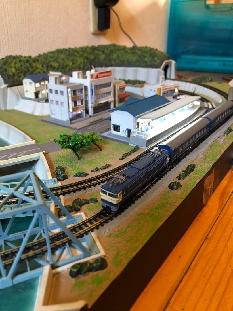 東京マルイPROZ完成ジオラマコース基本セットZゲージ精密鉄道模型