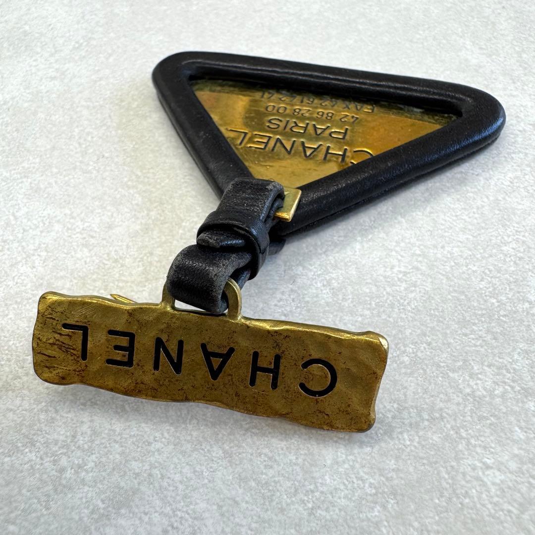 CHANEL ヴィンテージ 三角プレート ゴールド ブラック ブローチ