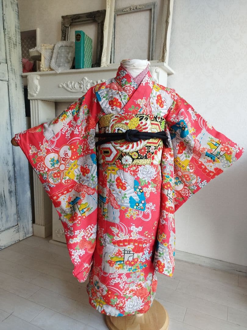 アンティーク　コーラルオレンジ系着物単品　女の子　七五三