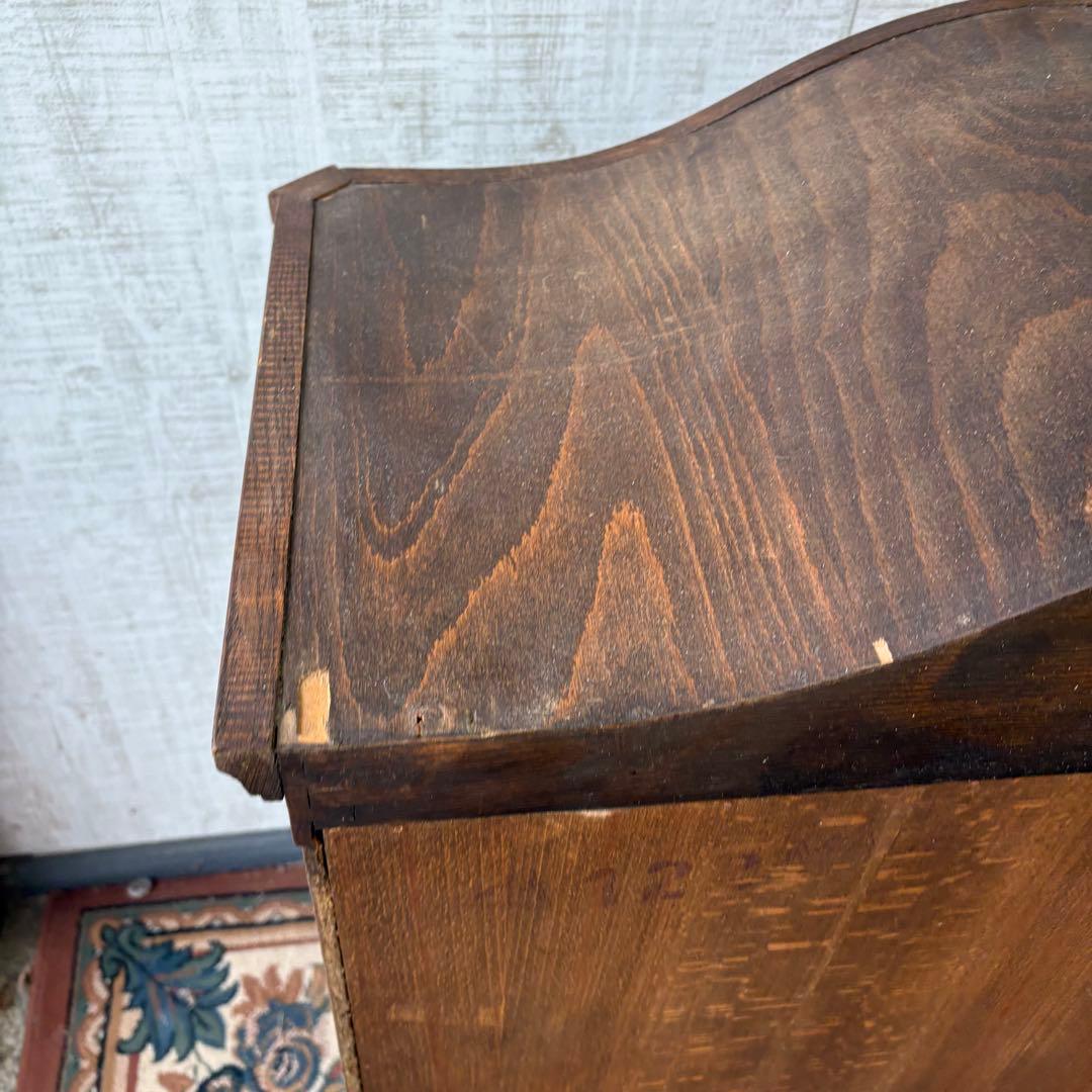 英国アンティーク 大型 木製サイドボード 窓枠風ガラスキャビネット 飾り棚