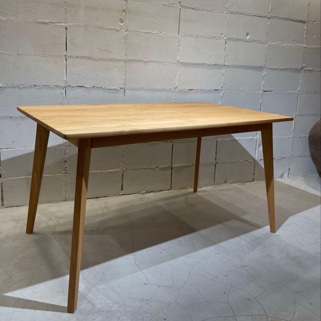 トム吉 美品　MOMO NATURAL モモナチュラル　ダイニングテーブル