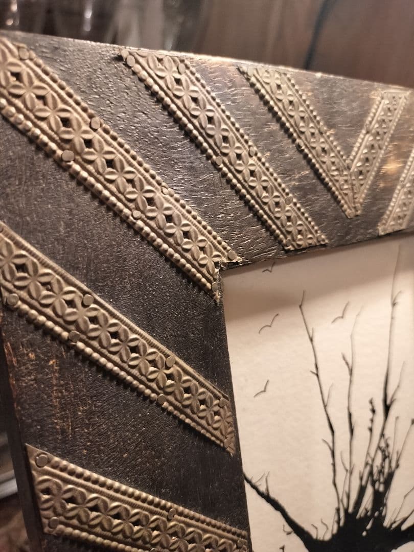 海外アーティスト★BERTI×J.ロジエ　鞭打ちアンティークチェアフレーム作家