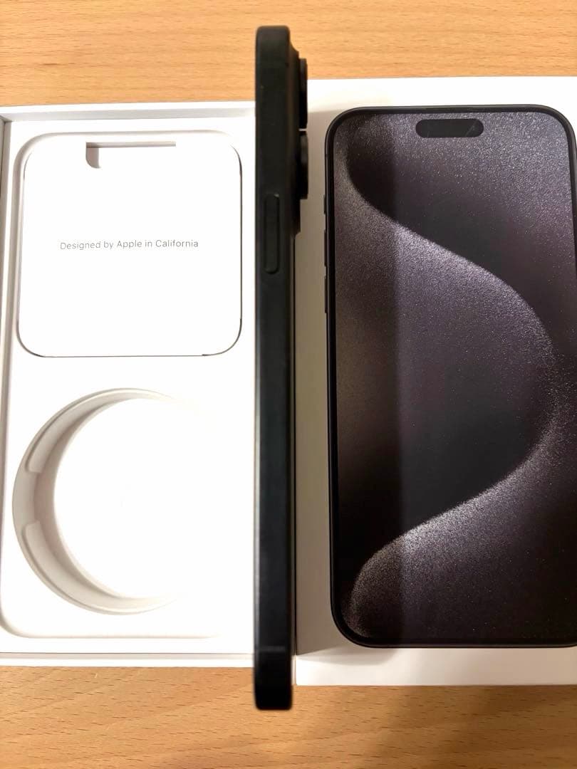 【超美品】iPhone15 promax 256GB ブラック