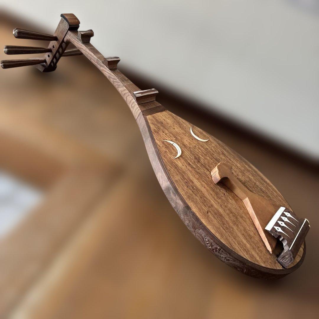 古い琵琶　古道具　和楽器　五弦