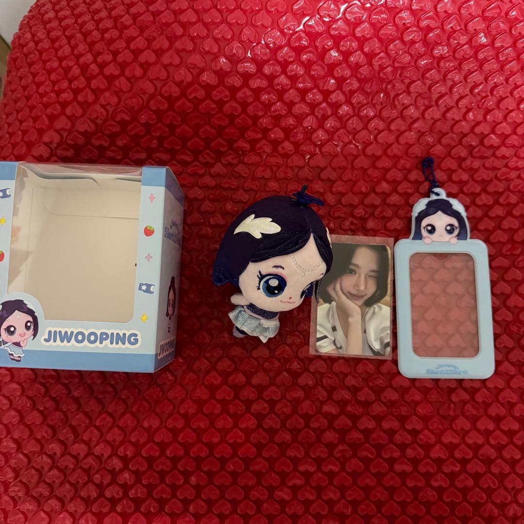 Hearts2Hearts ジウ ティニピン