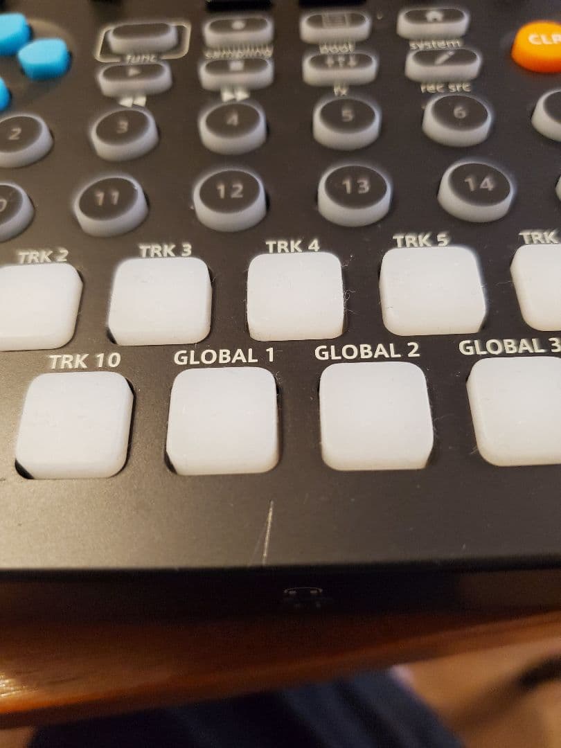 SONICWARE SmplTrek(サンプルトレック）サンプラー