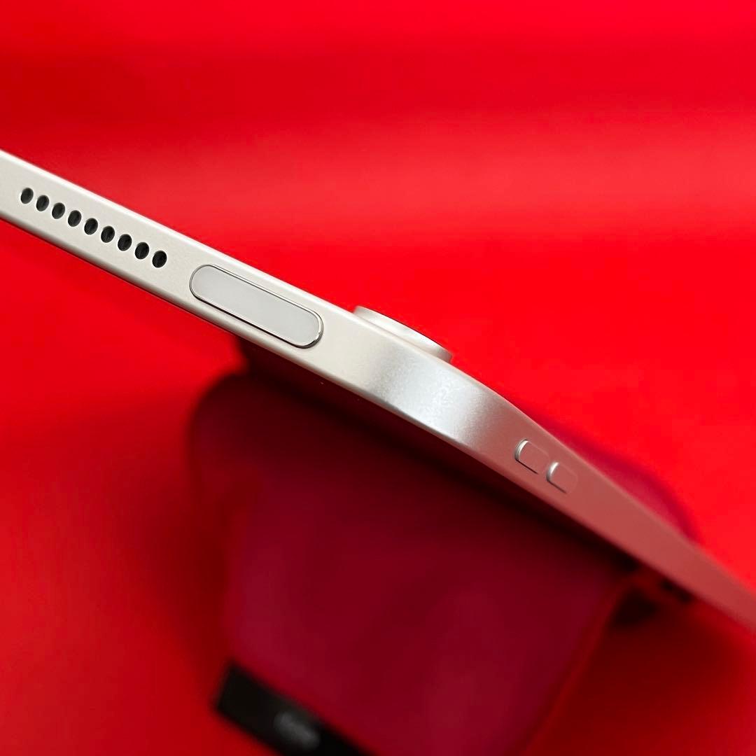 【極美品】iPad A16 256GB　シルバー　11インチ　Wi-Fiモデル