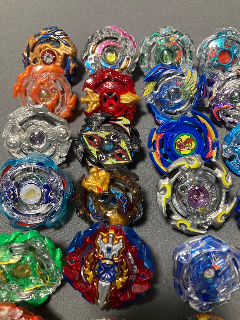 ベイブレードバースト まとめ売り 約50個 引退品 ランチャー多数