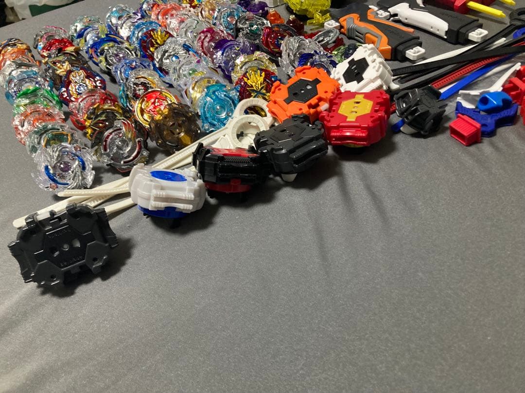 ベイブレードバースト まとめ売り 約50個 引退品 ランチャー多数