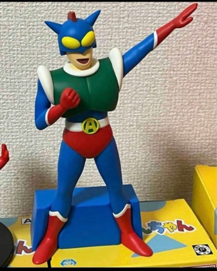 クレヨンしんちゃん　フィギュア