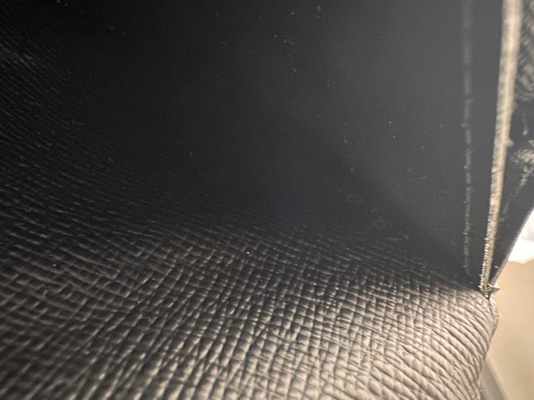 【使用わずか】ルイヴィトン長財布 モノグラム エクリプス ポルトフォイユ・ブラザ