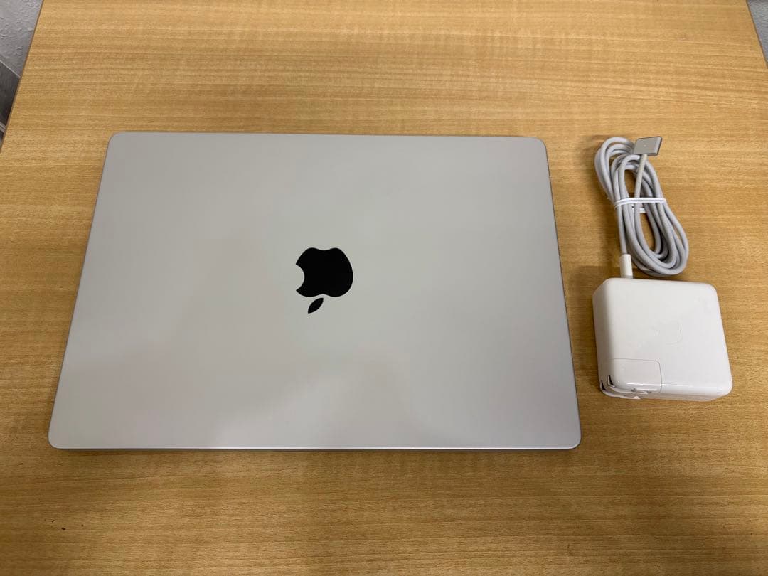 Apple MacBookPro 2021 14インチ M1Pro 16/512