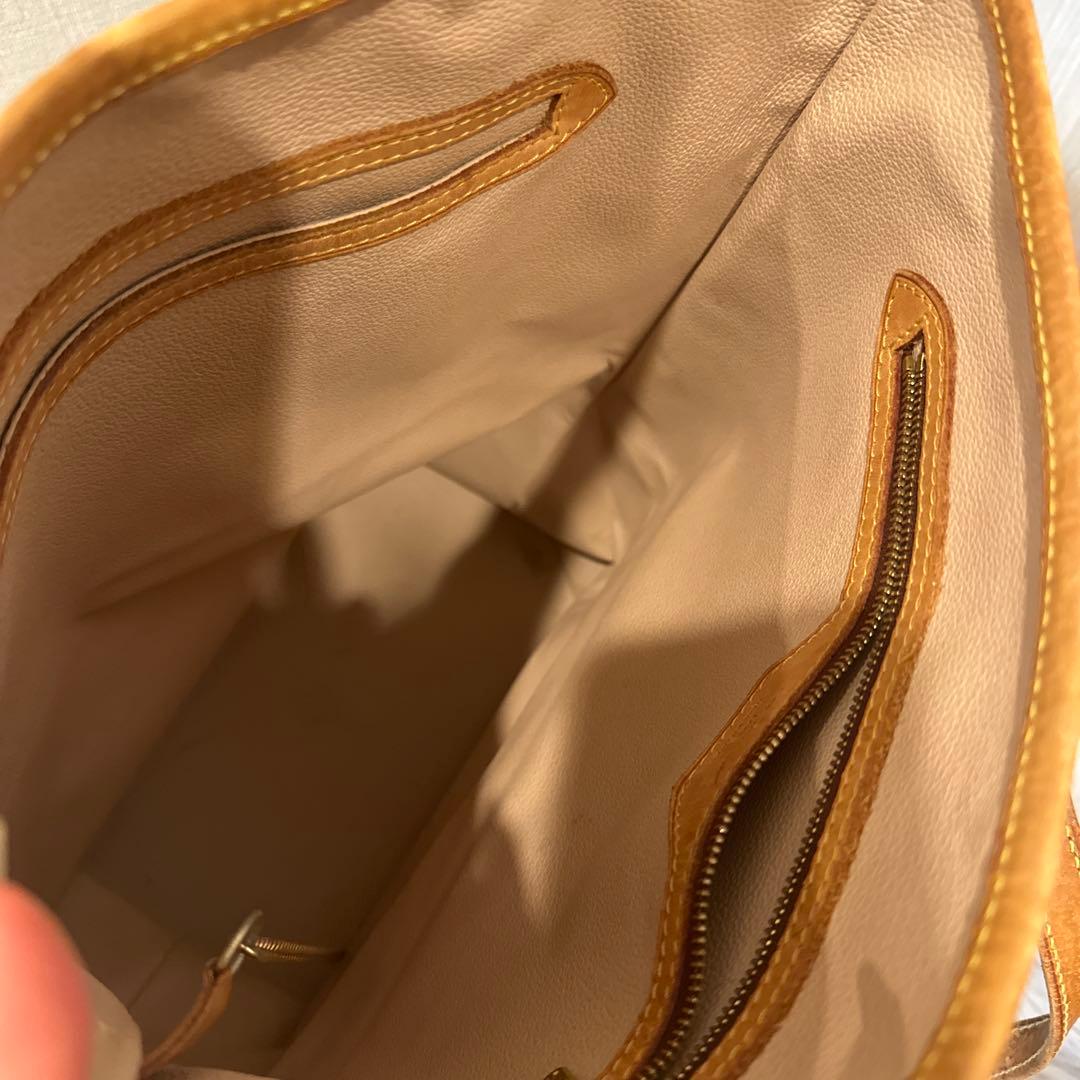 LOUIS VUITTON ルイヴィトンモノグラムバケット GM トートバッグ
