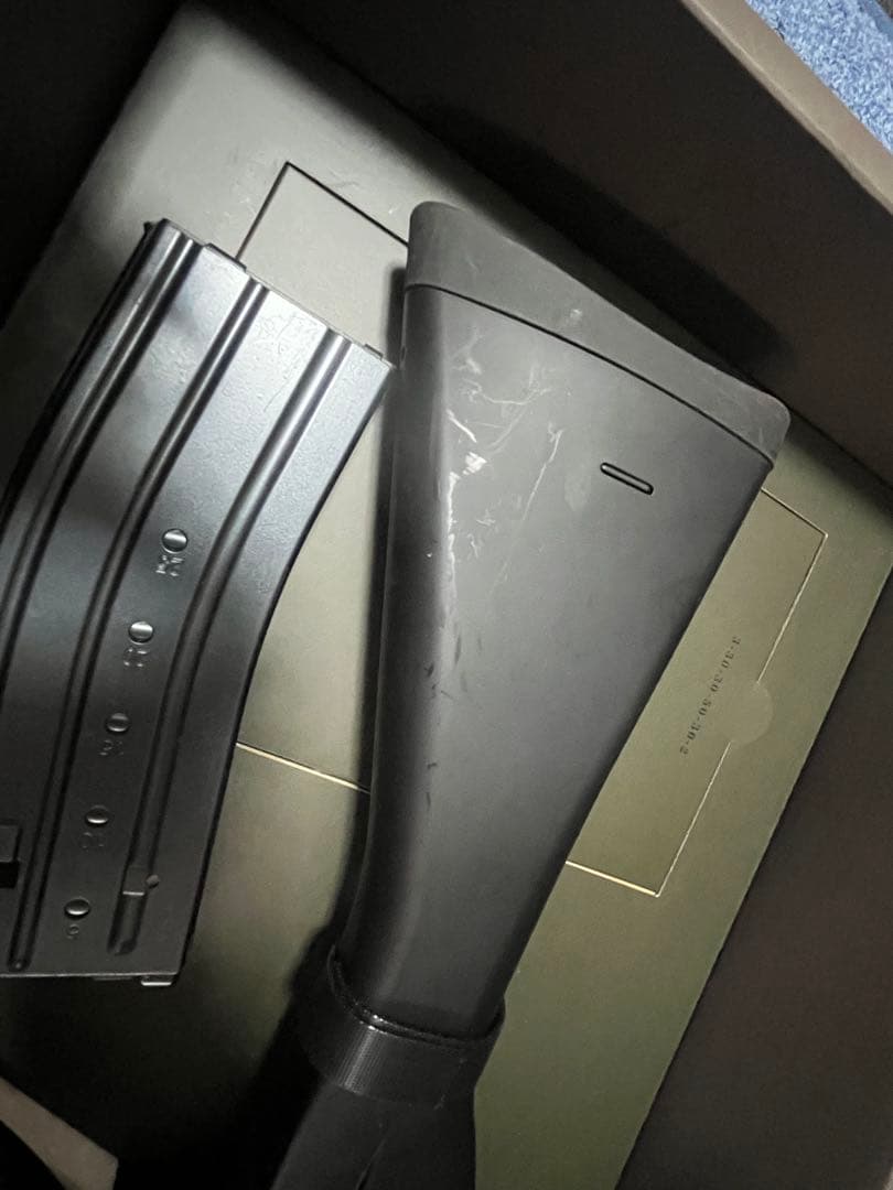 東京マルイ89式小銃 ガスブローバック　マガジン2本＋純正レール付属