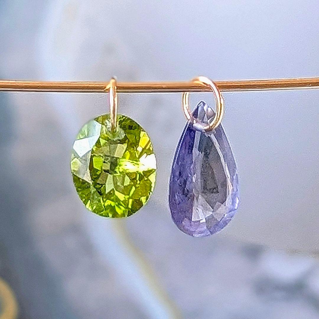 ♢N♢K18 アイオライト＆ペリドット セットチャーム