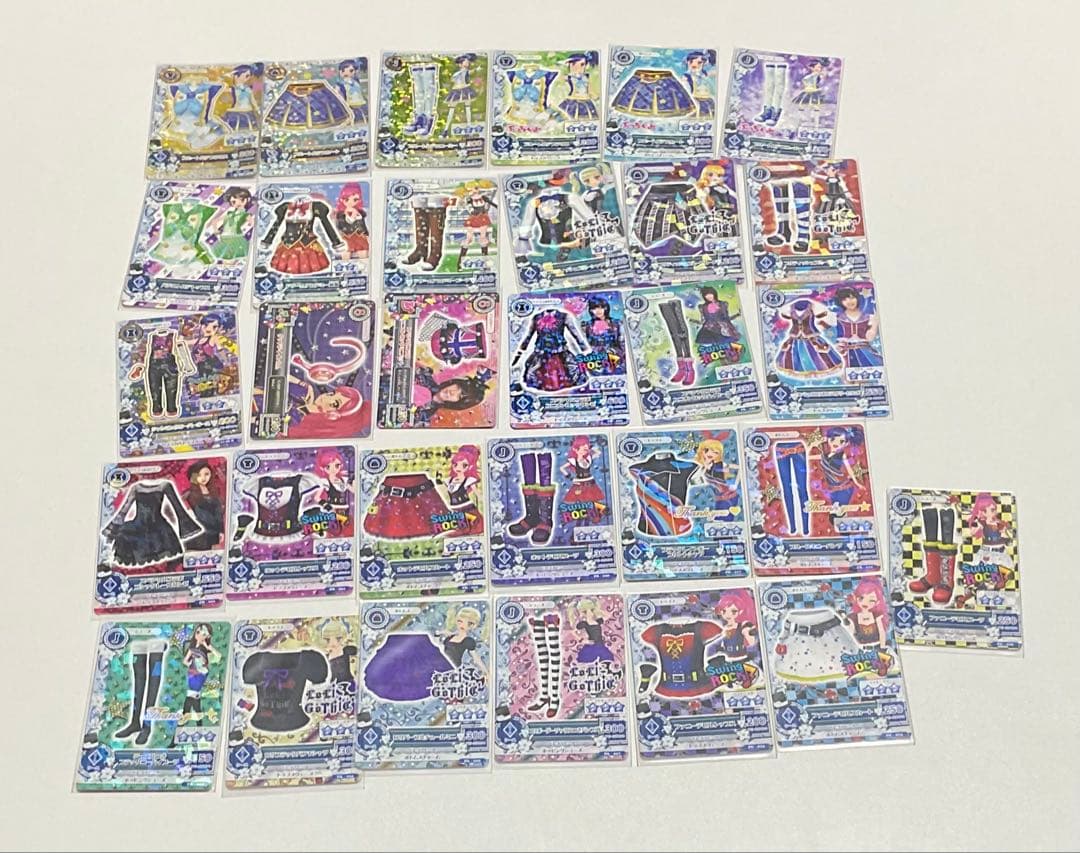 アイカツ　カード・バインダー・ステッカーなどまとめセット