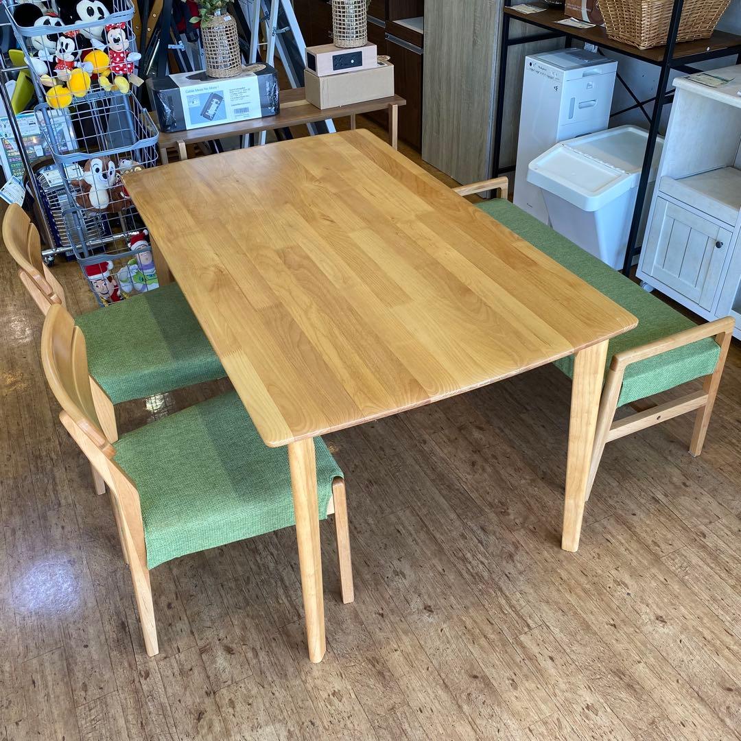 ニトリ ダイニング4点セット テーブル チェアー ベンチ シリーズ アルナス