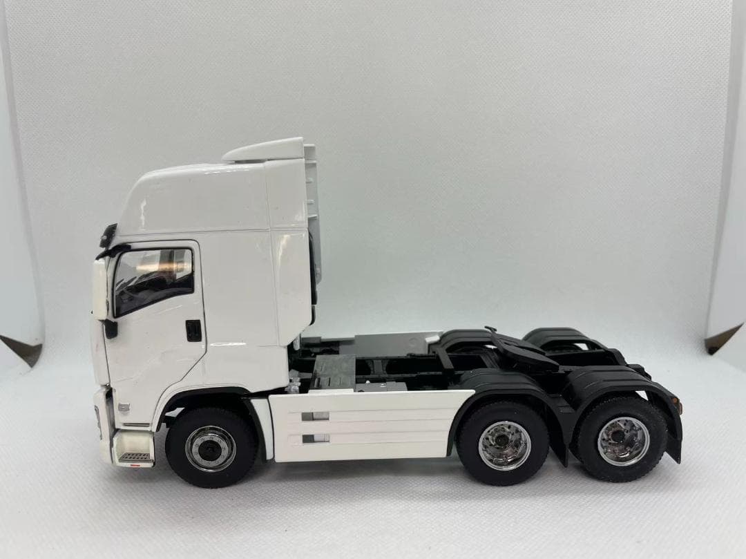 406-006 トレーラー 1/32 いすゞ ギガ ISUZU EXZ ホワイト