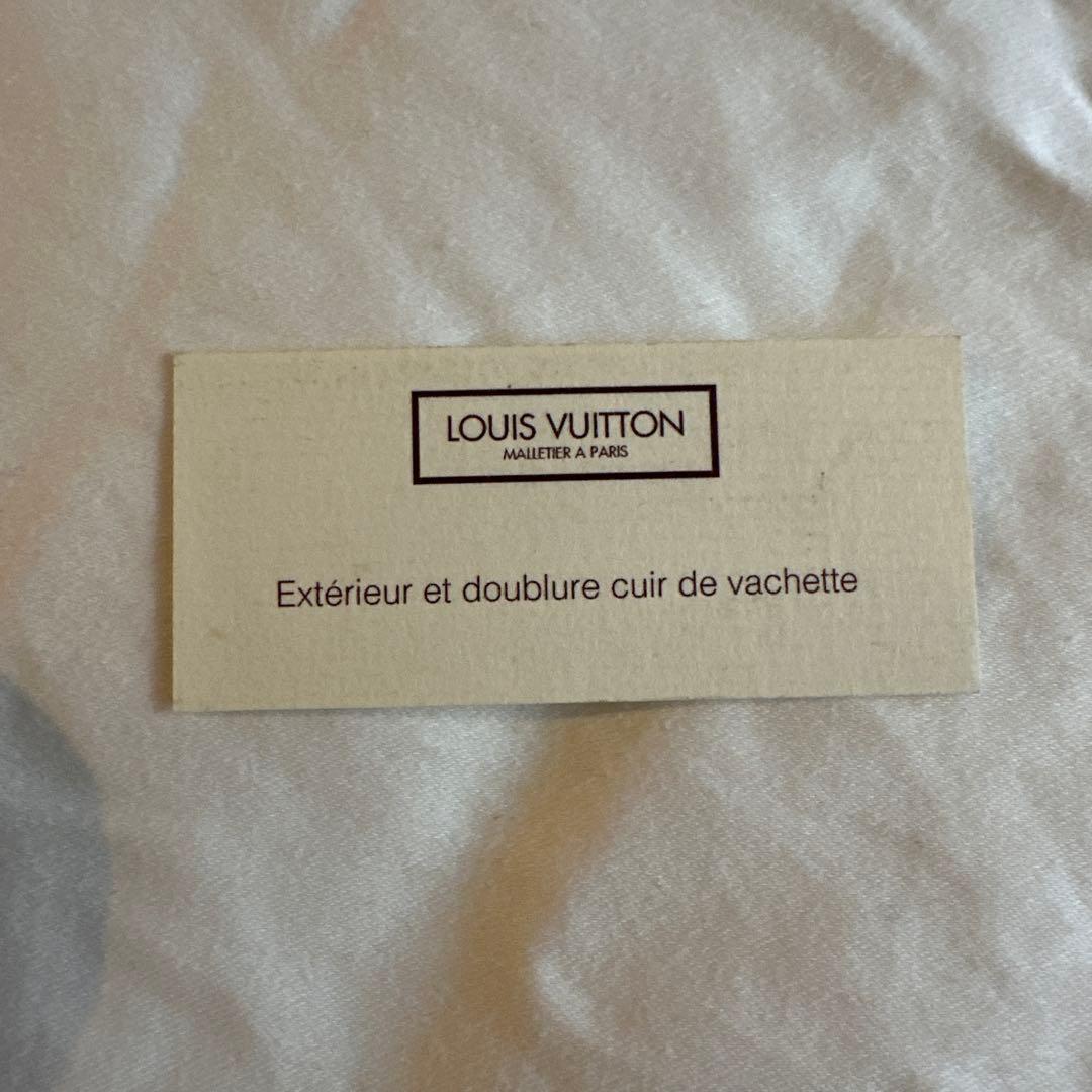 ルイヴィトン 2つ折り財布 ピンク