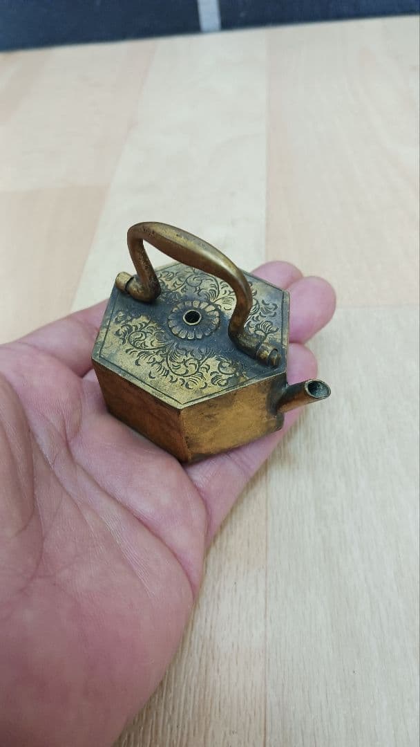 時代物　片切彫　銅製　水滴　黄銅　真鍮　書道具