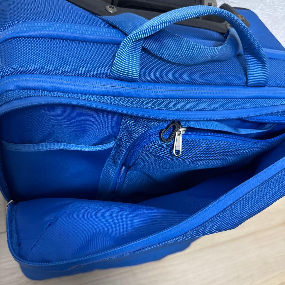 THE NORTH FACE 青色キャリーケース 中型